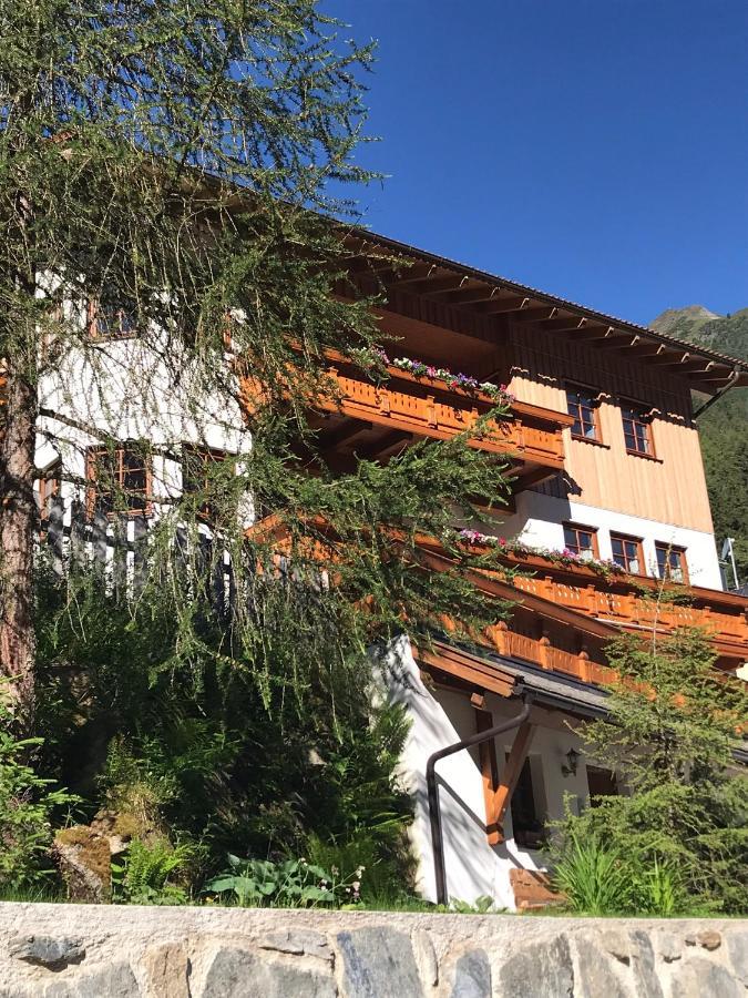 Haus Am Steinbockzentrum Sankt Leonhard im Pitztal Exteriér fotografie